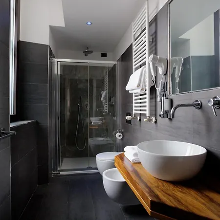 Biocity Hotel 3*